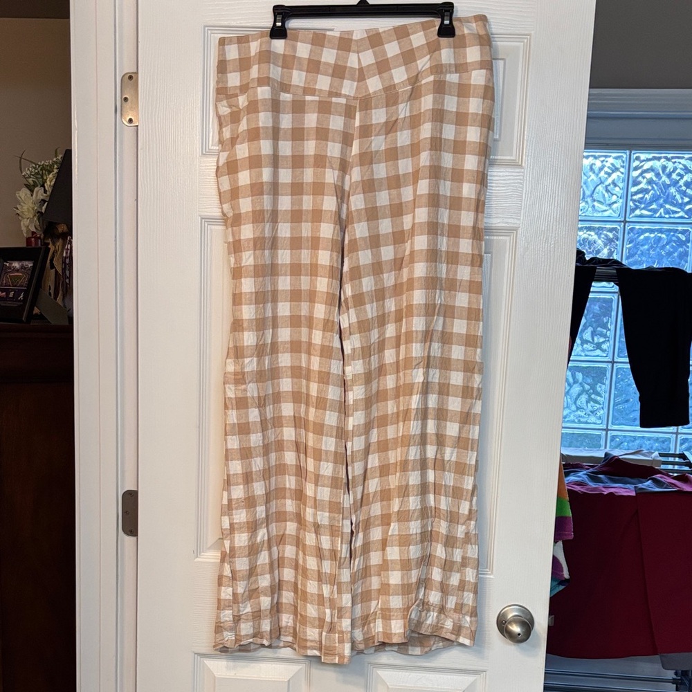 Cato Beige and White Gingham Wide-Leg Pants